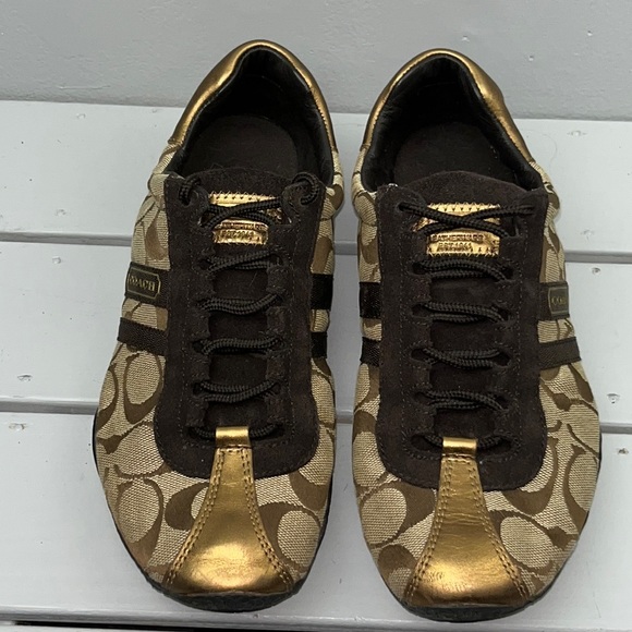Coach | Shoes | Coach Katelyn Brown Gold Signature C Logo Shoes Womens ...